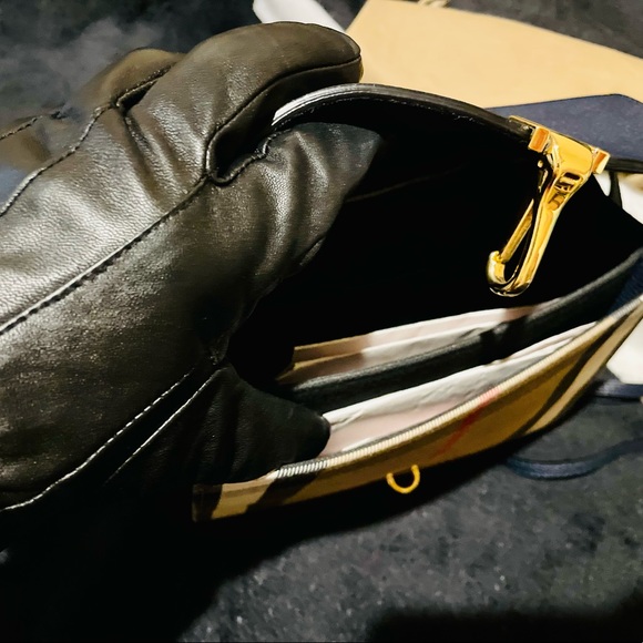 Authentic Burberry Macken Navy Blue with Dustbag, in Gold Hardware - Picture 3 of 5